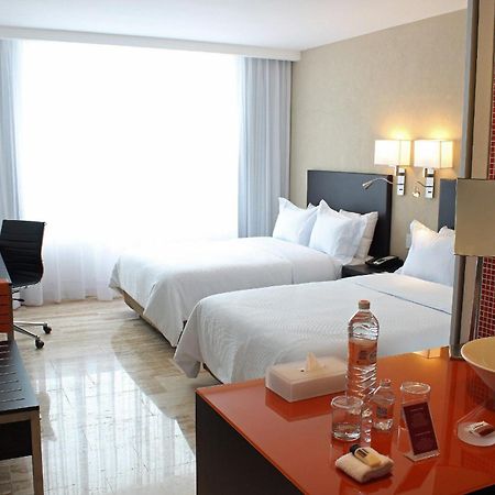 Fiesta Inn Monterrey La Fe San Nicolas de los Garza Экстерьер фото
