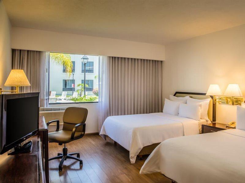 Fiesta Inn Monterrey La Fe San Nicolas de los Garza Экстерьер фото