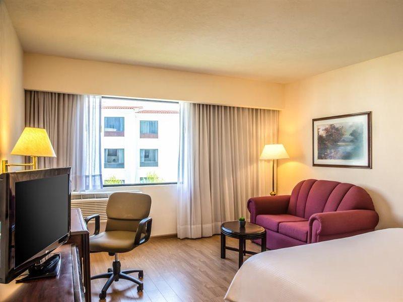 Fiesta Inn Monterrey La Fe San Nicolas de los Garza Экстерьер фото