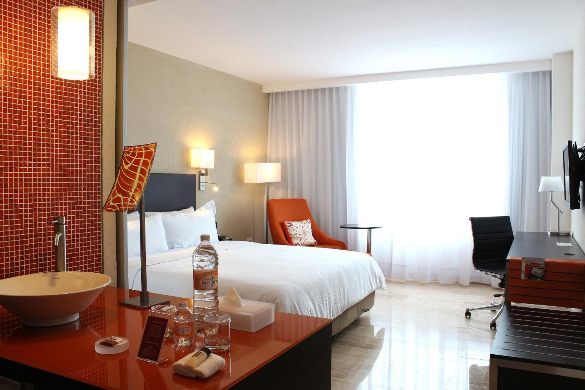 Fiesta Inn Monterrey La Fe San Nicolas de los Garza Экстерьер фото