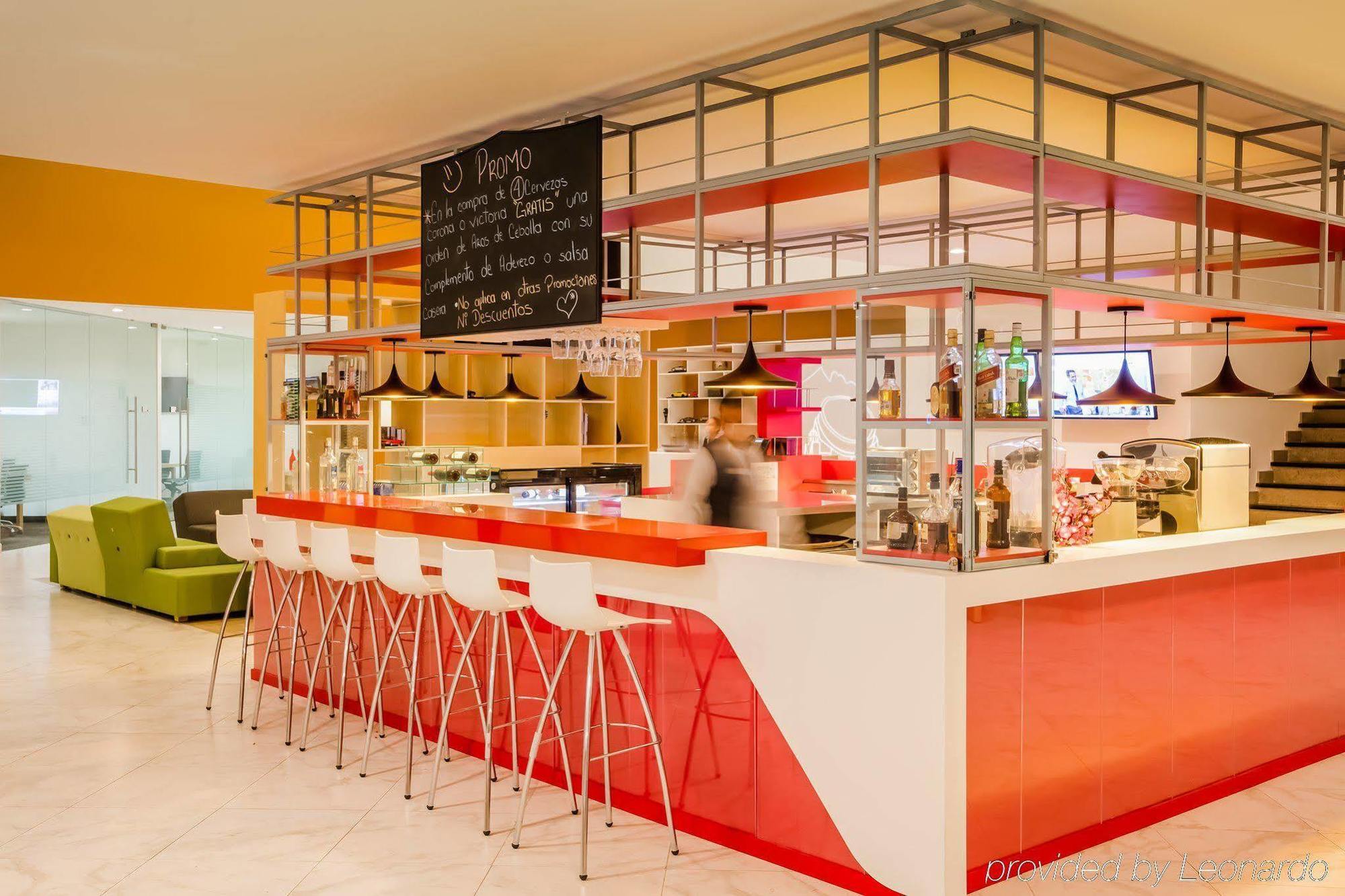 Fiesta Inn Monterrey La Fe San Nicolas de los Garza Экстерьер фото